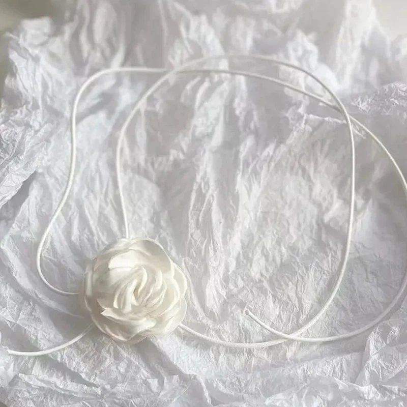 Collier Fleur Élastique
