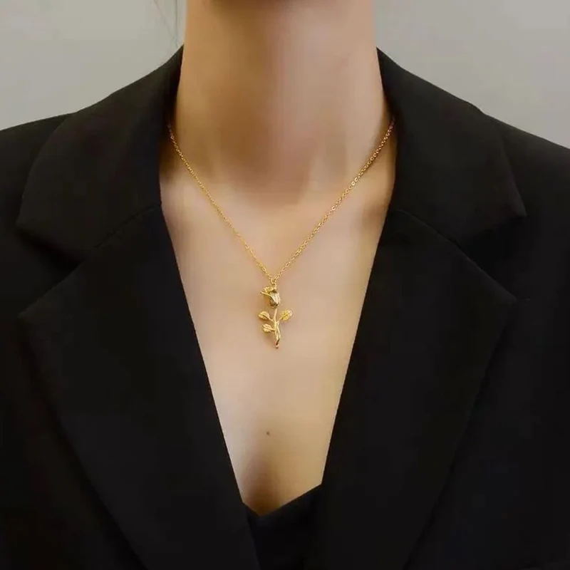 Collier Rose en Or