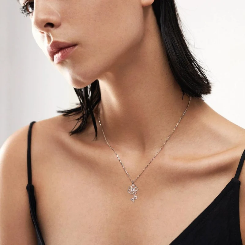 Collier Fleur Cosmos