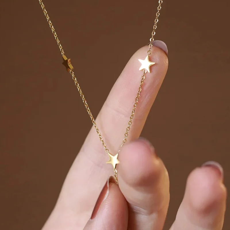 Collier Cravate Étoile