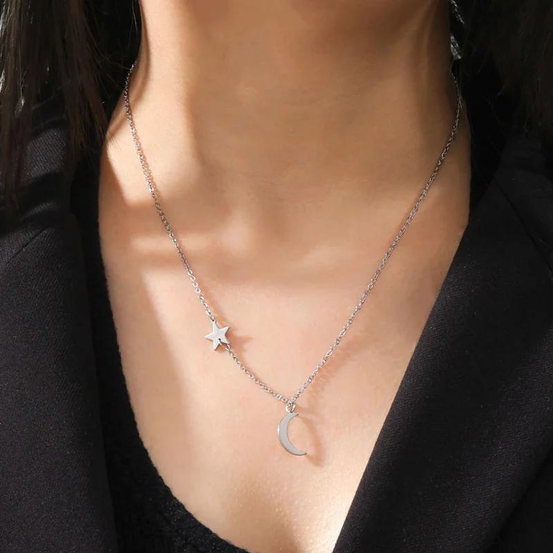 Collier Femme Lune et Étoile