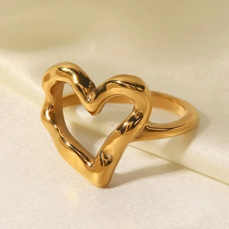 Bague avec un Cœur