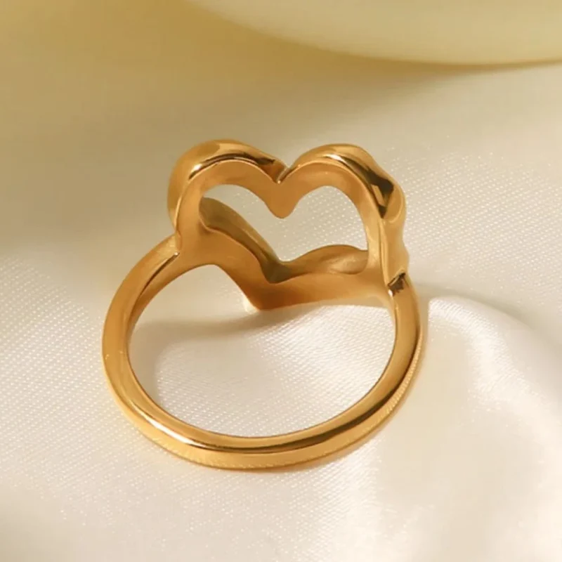 Bague avec un Cœur