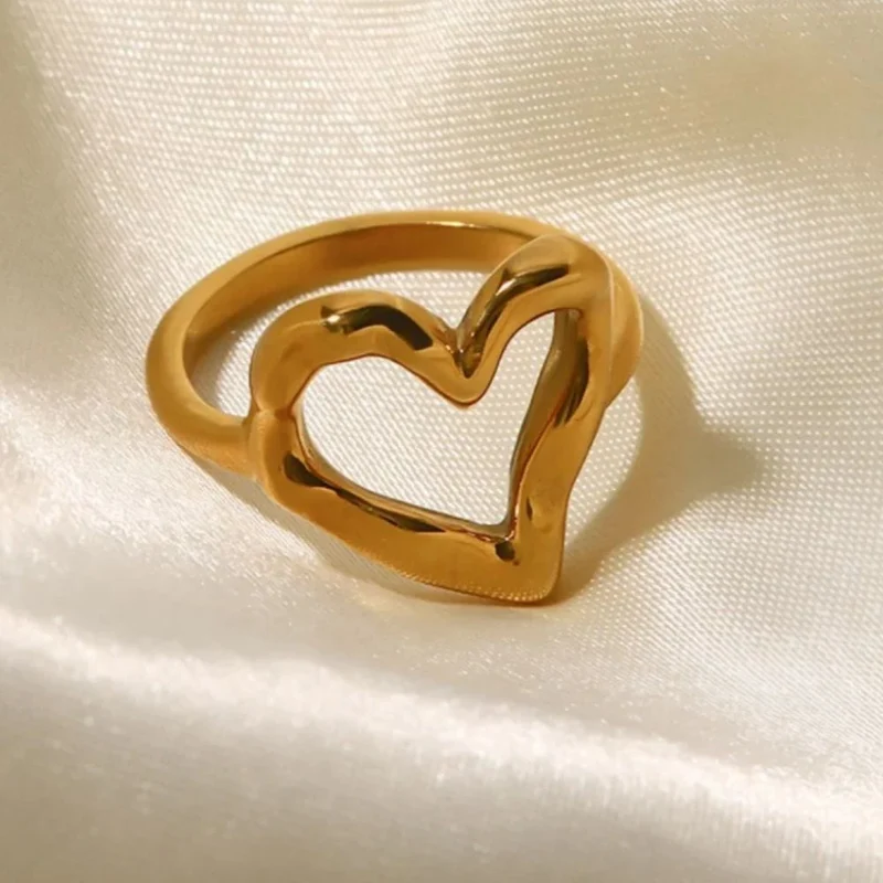 Bague avec un Cœur