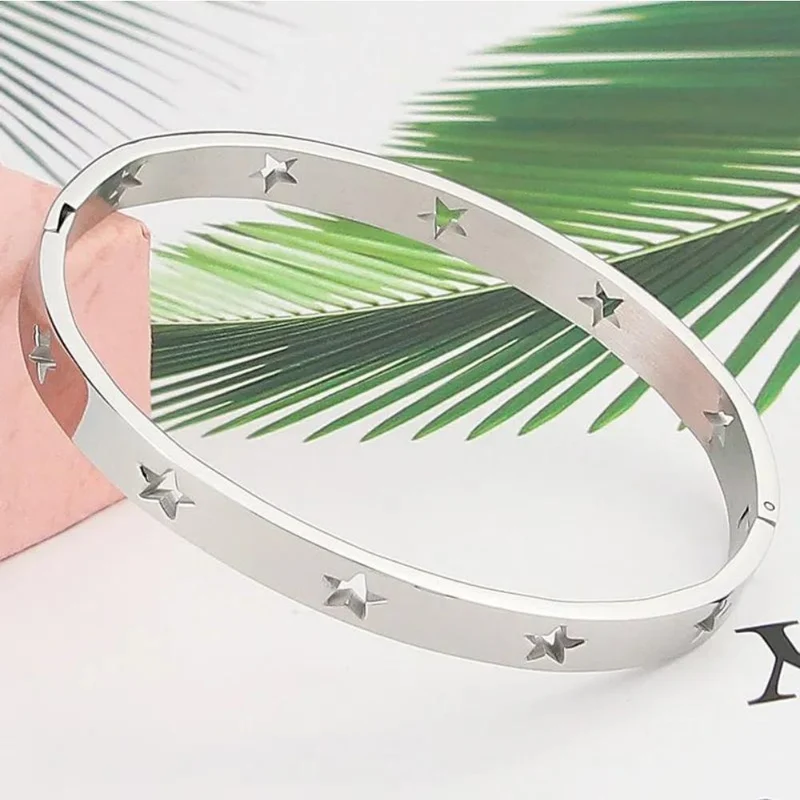 Bracelet Rigide Étoile