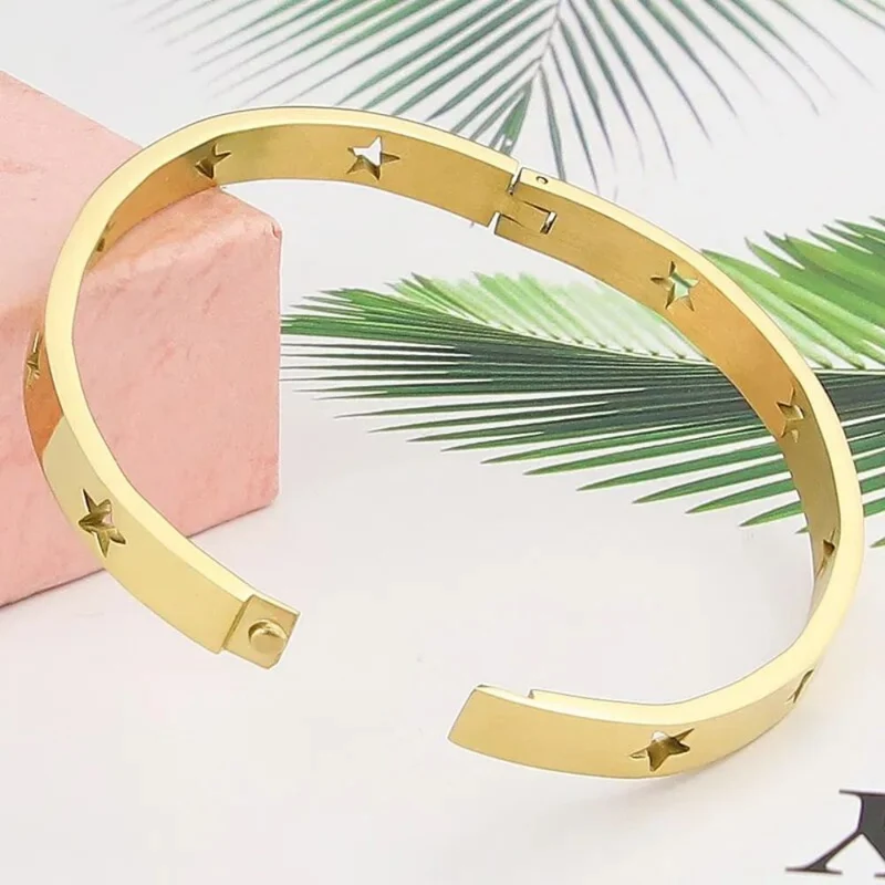 Bracelet Rigide Étoile