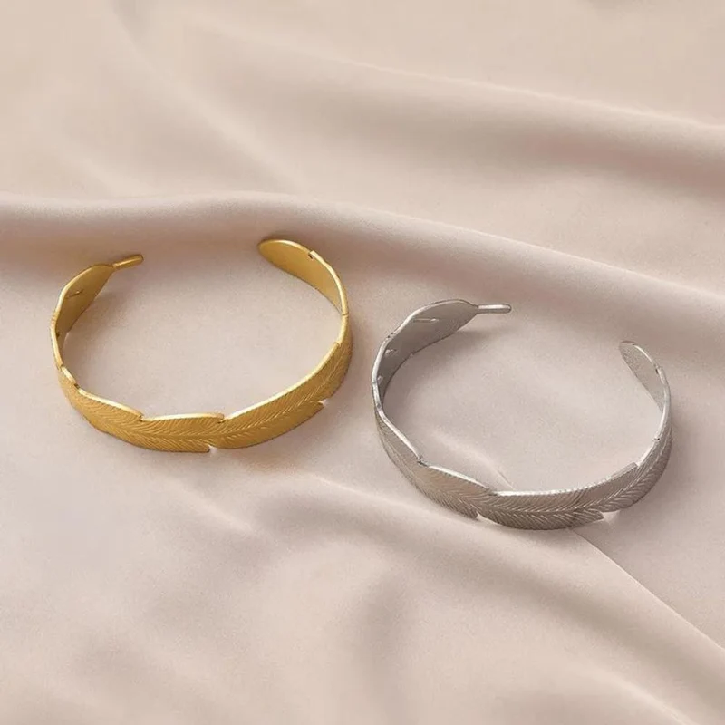 Bracelet Plume Or