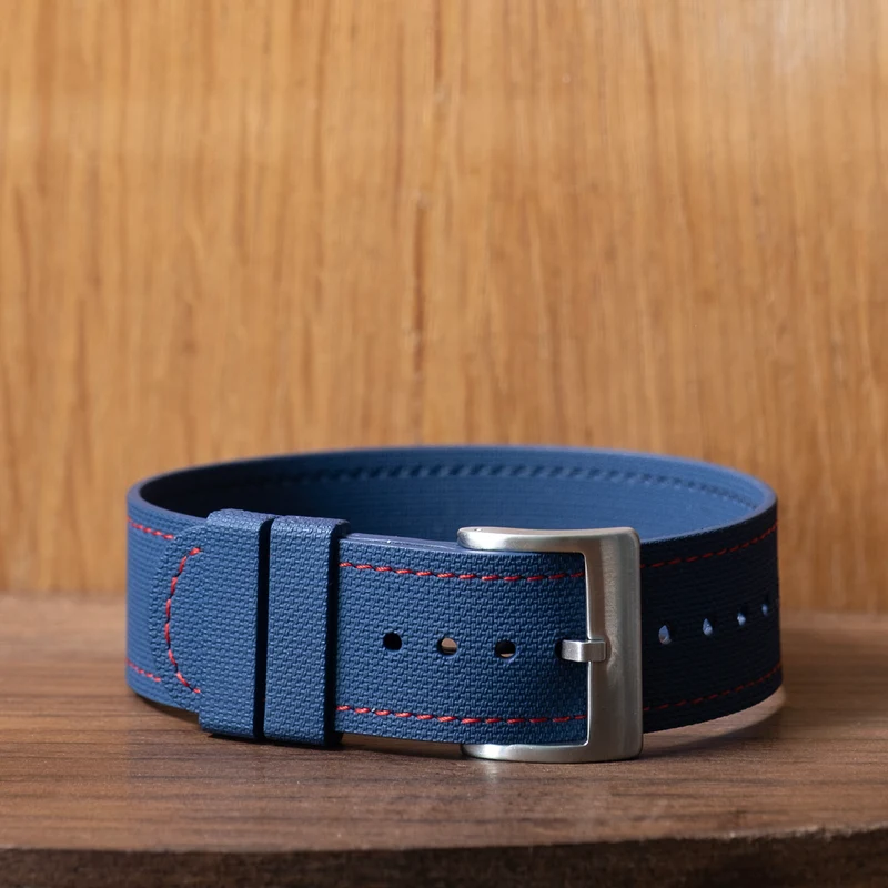 Bracelet une pièce fkm rubber Bleu couture rouge