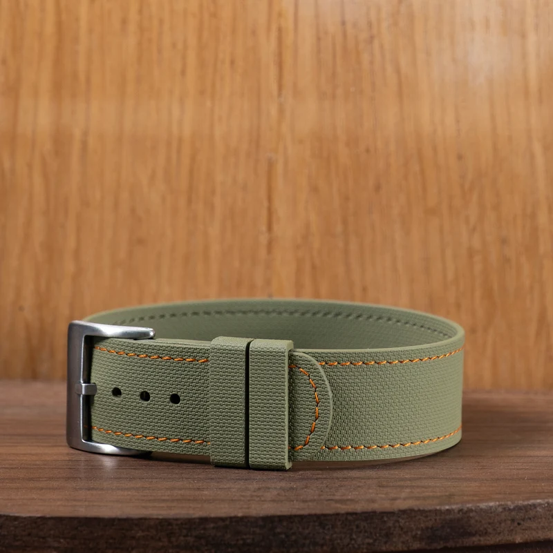 Bracelet une pièce fkm rubber Kaki couture orange