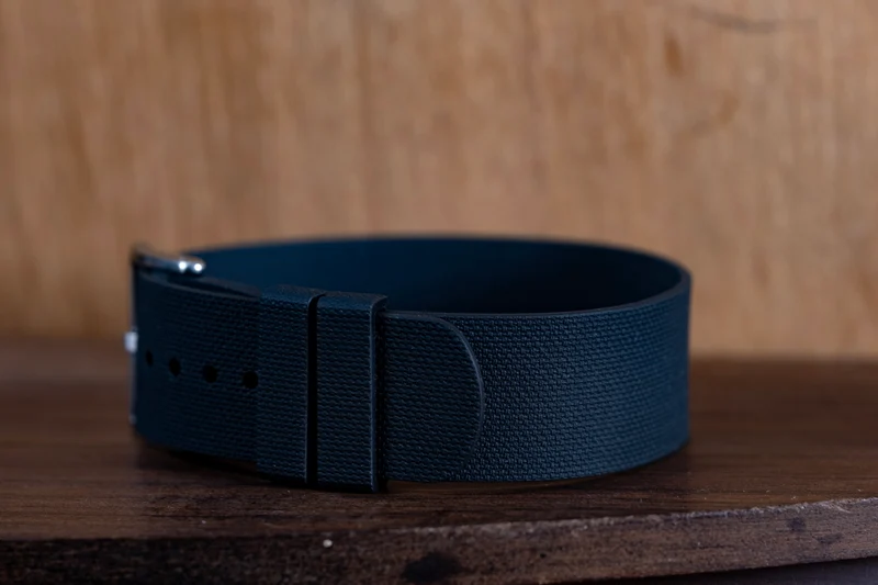 Bracelet une pièce fkm rubber Noir