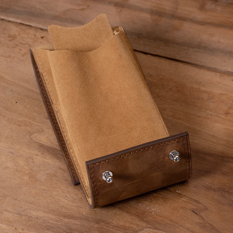Etui une montreveau velours vintage