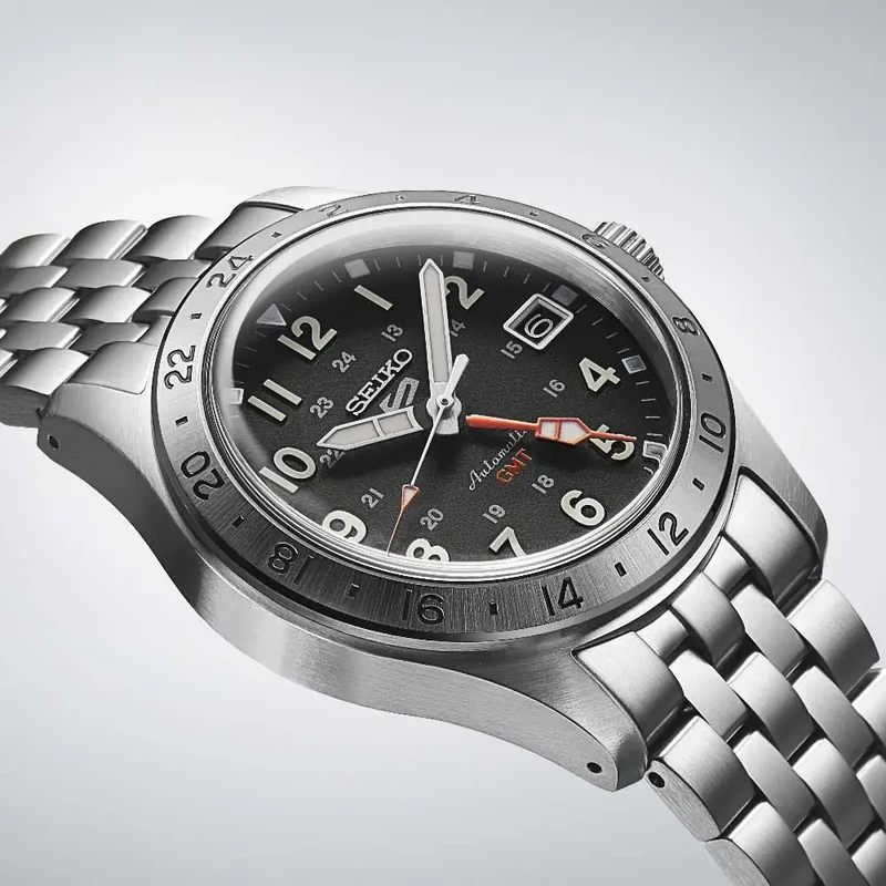Montre Seiko 5 Field GMT SSK023K1