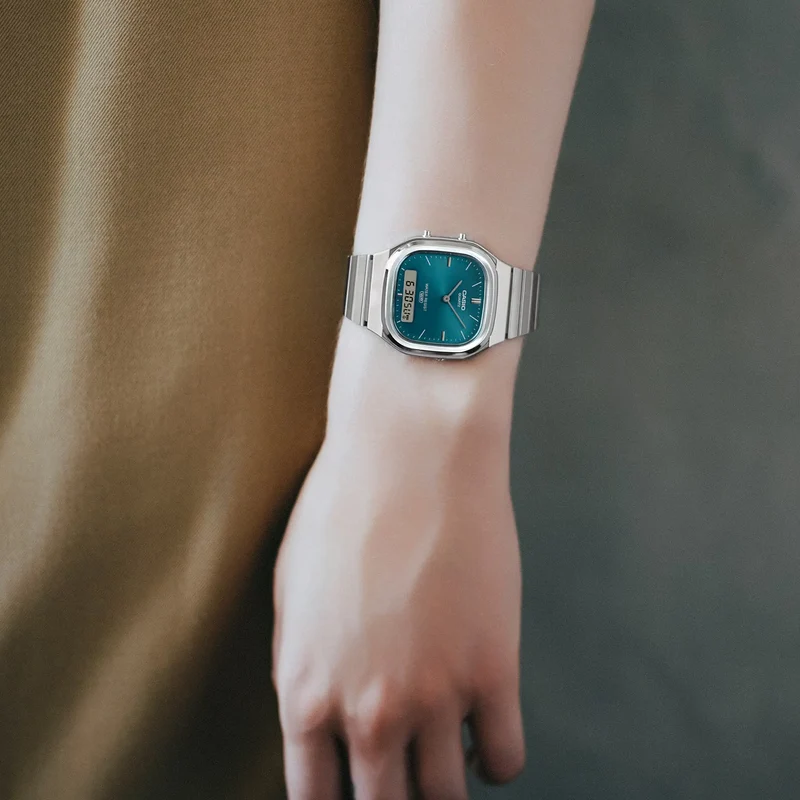 Montre Casio Vintage AQ-240E-3AEF