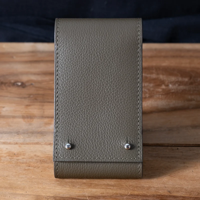 Etui une montre veau grainé Kaki