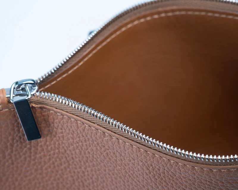 Pochette city cuir grainé marron