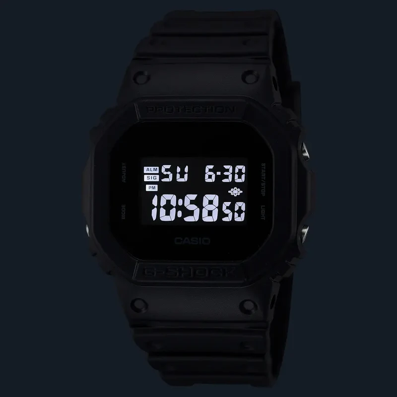 Montre Casio G-Shock DW-5600UBB-1ER