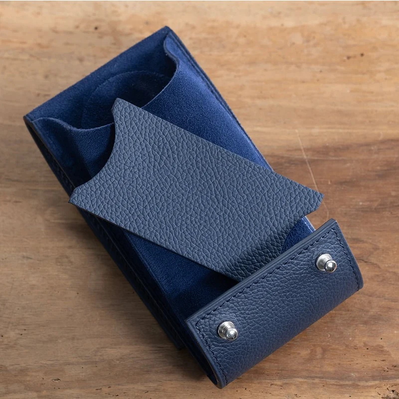Etui une montre veau grainé marine