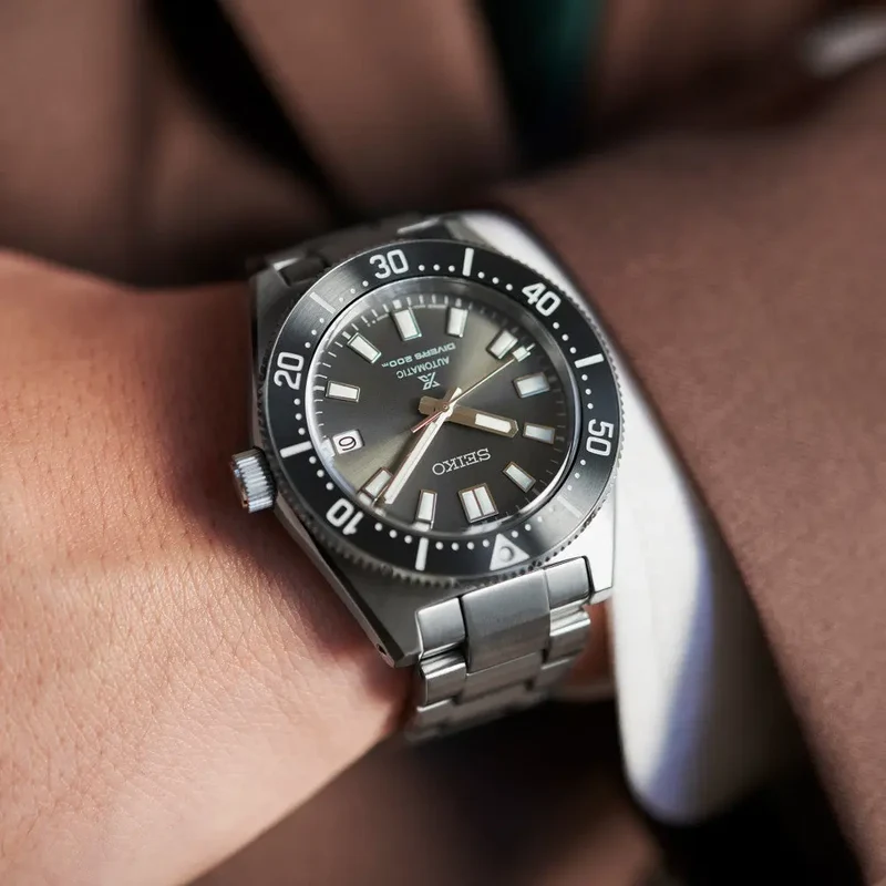 Montre Seiko Prospex Diver's 200 SPB143J1
